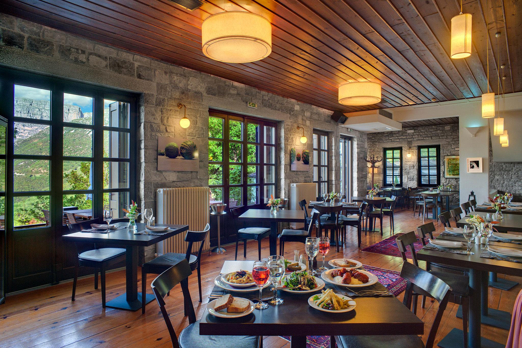 Aristi Mountain Resort ภายนอก รูปภาพ